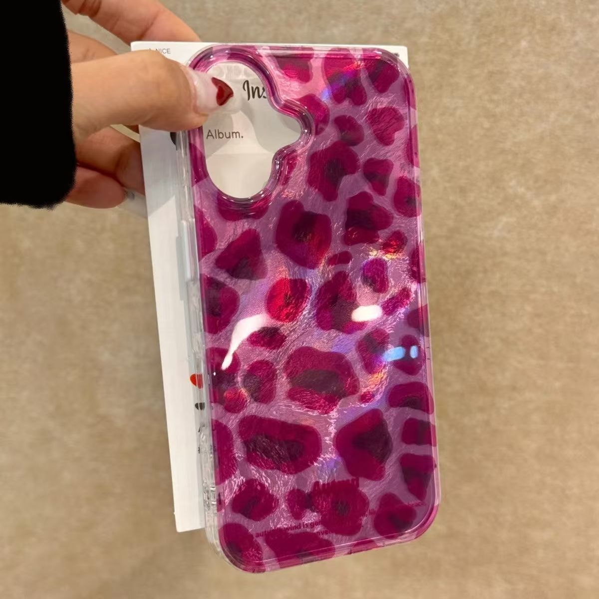 Фиолетовый чехол с леопардовым – обзор и цена Phone Cases Red