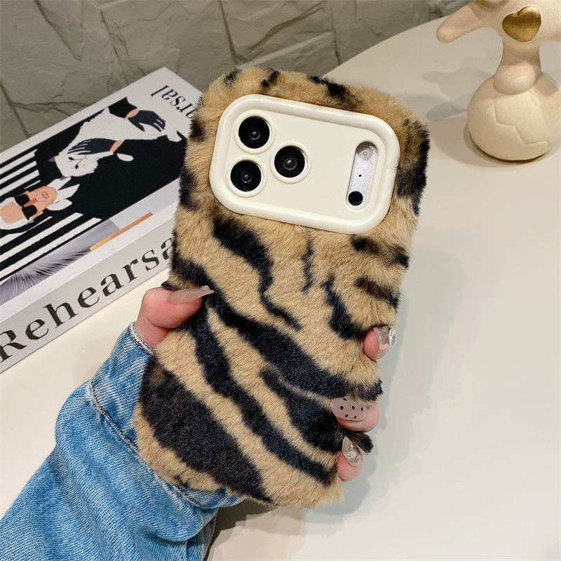 Роскошный плюшевый чехол с узо – обзор и цена Phone Cases Iphone 17 Pro